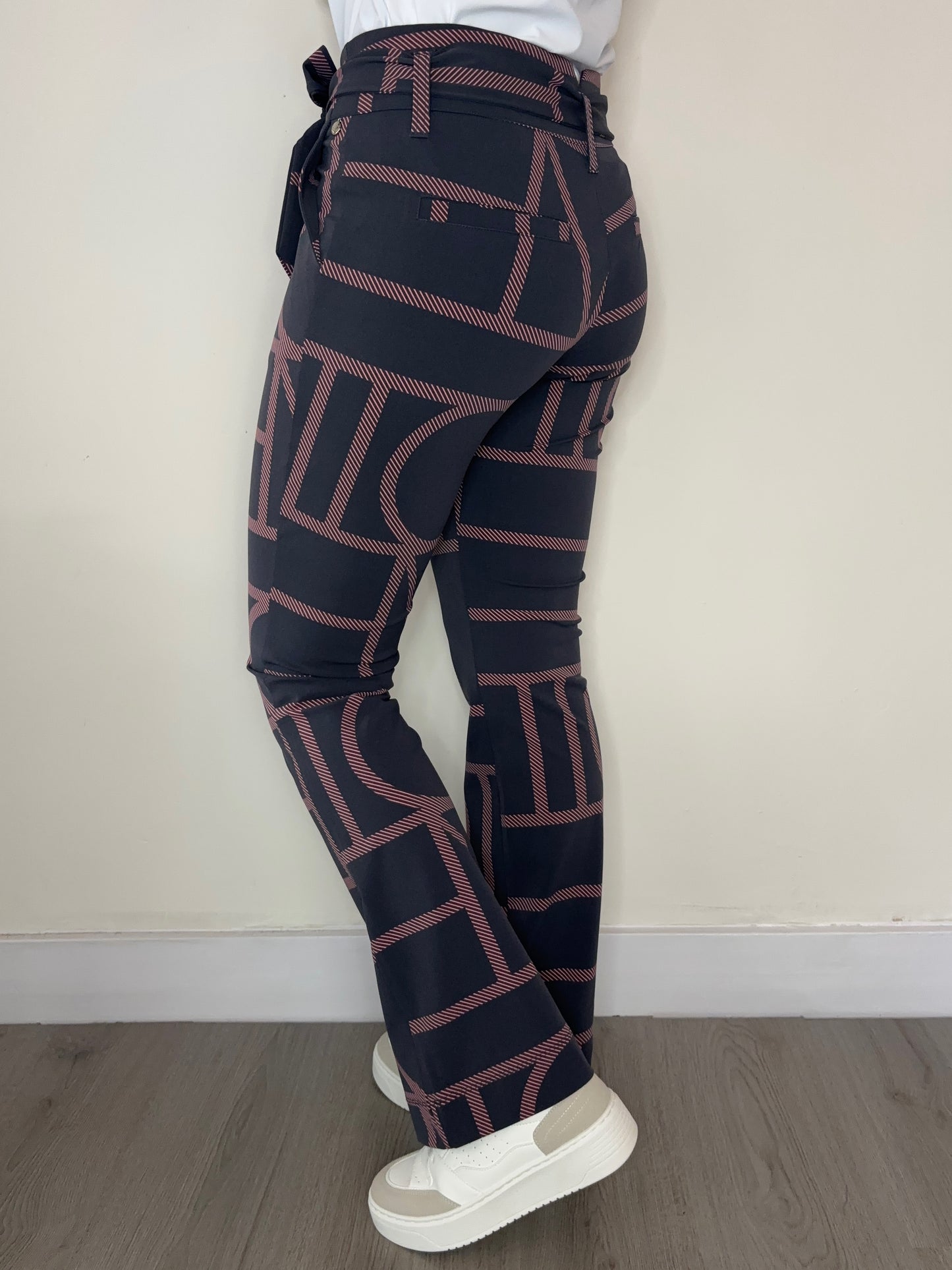 Daelin Gracey Travelstof Broek graphic stripes print back