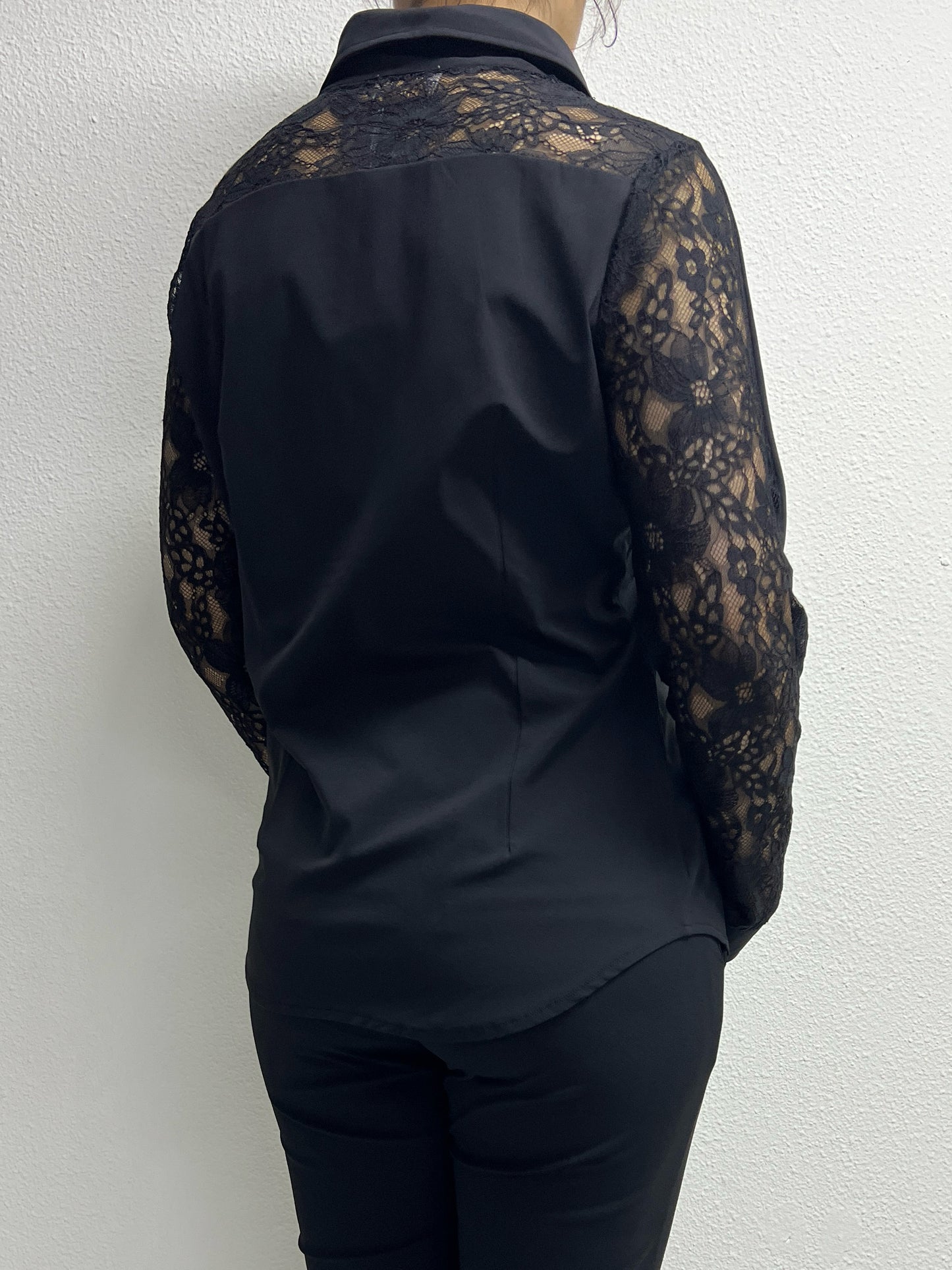 Daelin Elliana Travelstof Blouse