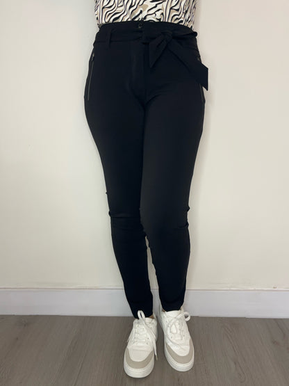 Daelin Foxy Travelstof Broek zwart front